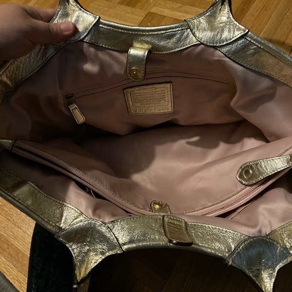 Coach Handbag - Picture 3 of 3